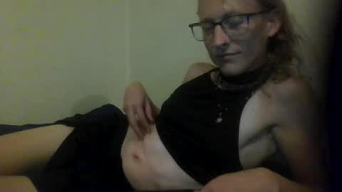 DeadHoeFreak online show from July 25, 3:43 am