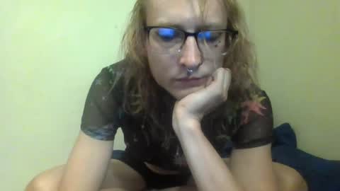 DeadHoeFreak online show from August 16, 5:00 am