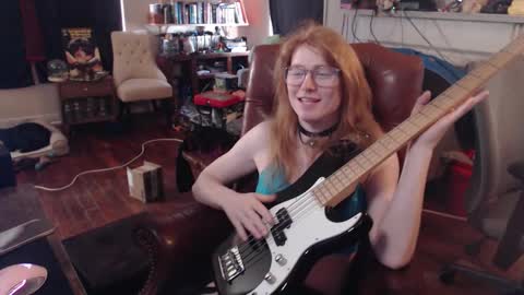Sophie Warren online show from February 24, 7:56 pm