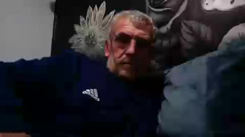 deanofflove2210 online show from August 9, 4:02 am