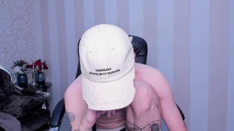 dearboyy_ online show from March 29, 11:51 pm