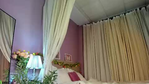 Emily online show from July 22, 5:26 pm