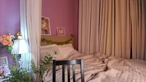 Emily online show from August 14, 5:27 pm
