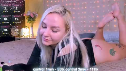 debbie_taylor online show from August 14, 8:12 pm