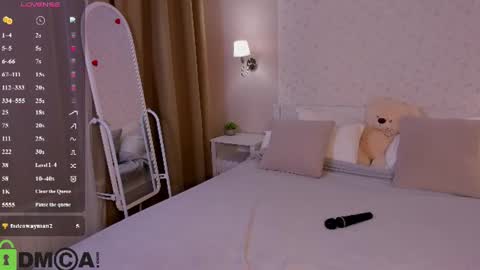 Jennifer online show from August 16, 10:25 pm