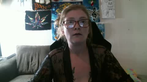 DEBBIE online show from July 7, 3:43 am