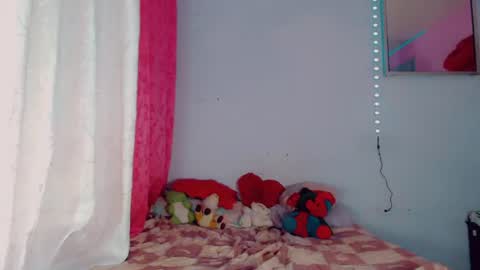deboragill online show from August 3, 11:34 pm