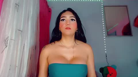 deboragill online show from August 15, 7:12 am
