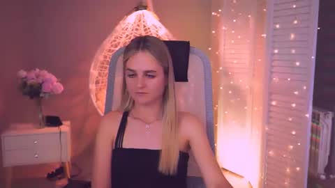 Debora online show from August 3, 7:48 am