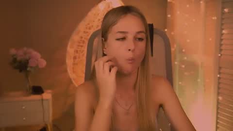 Debora online show from August 8, 3:39 am