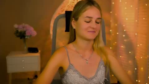 Debora online show from August 12, 5:32 am