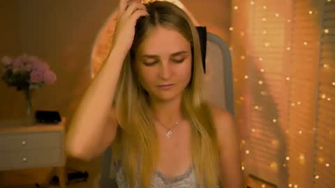 Debora online show from August 12, 9:55 am