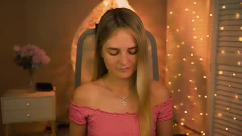 Debora online show from August 14, 7:45 am