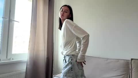 Nicole online show from July 31, 8:09 am