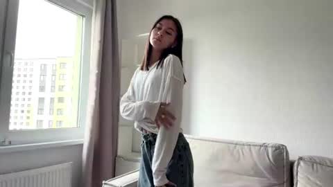 Nicole online show from August 17, 8:41 am