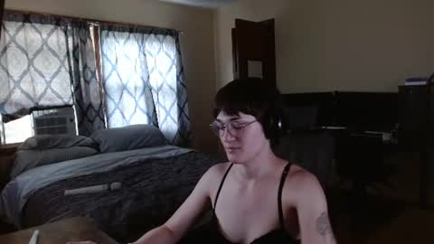 decemberholiday online show from August 2, 6:59 pm