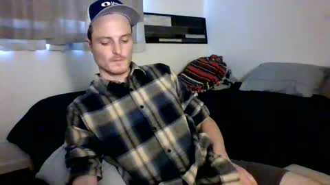 Dee4Dayz online show from August 4, 9:45 pm