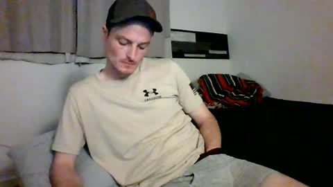 Dee4Dayz online show from August 7, 1:49 am