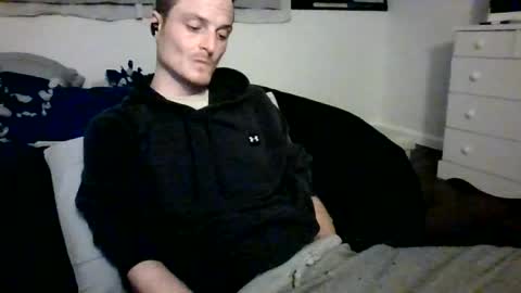 Dee4Dayz online show from August 10, 1:18 am