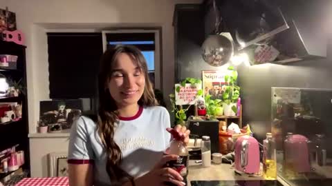 Hi there My name is Sofia online show from August 4, 7:22 pm