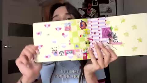 Hi there My name is Sofia online show from August 4, 8:28 pm