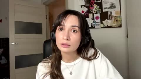 Hi there My name is Sofia online show from August 6, 7:46 pm