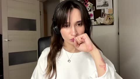 Hi there My name is Sofia online show from August 6, 9:58 pm