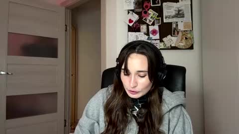 Hi there My name is Sofia online show from August 7, 7:03 pm