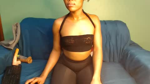 Dee online show from March 24, 9:53 pm