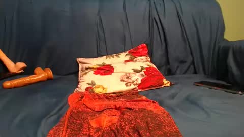 Dee online show from March 27, 2:16 am