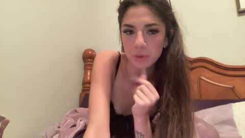 deeemiller online show from June 20, 2:11 am