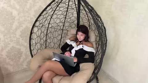 Anna online show from August 8, 3:23 pm