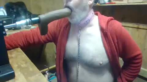 deepthroat227 online show from March 23, 11:54 pm