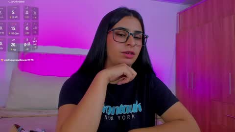 deepthroat_sweet online show from May 2, 2:38 am
