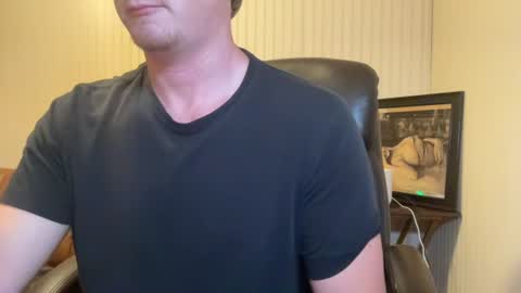 Derin Yung online show from August 10, 9:33 am