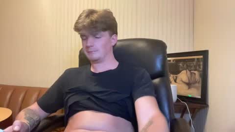 Derin Yung online show from August 10, 10:38 am