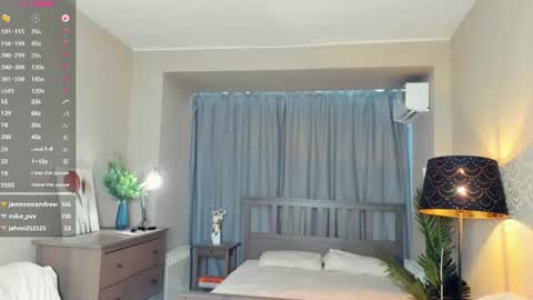 Laura online show from July 27, 9:37 am