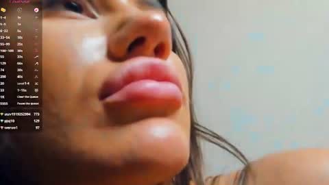 Laura online show from August 1, 9:48 am