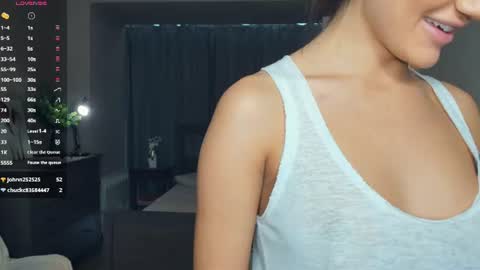 Laura online show from August 14, 9:02 am