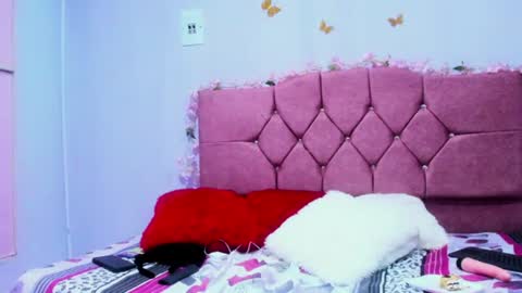 Deisyfoxx online show from August 10, 10:55 pm
