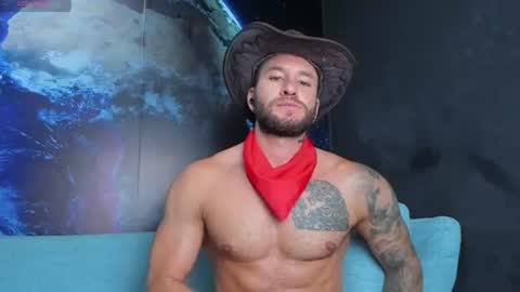 Delessandro online show from August 5, 5:11 pm