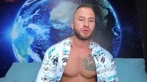 Delessandro online show from August 7, 2:00 am