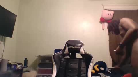 deliassshaker online show from February 18, 4:42 am