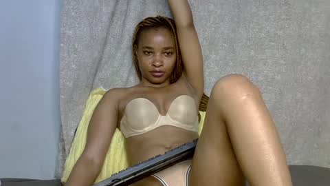 delicacylicious_babe online show from August 6, 5:45 pm
