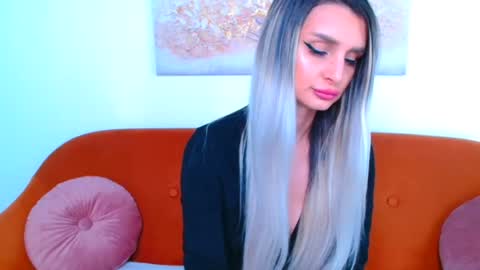 deliciaalove online show from August 1, 7:42 pm