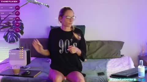 Kitty online show from July 27, 6:52 am
