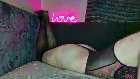 delightful slut online show from July 31, 12:50 am