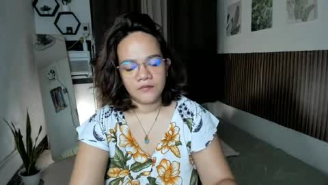 delightfulcurvy online show from August 6, 9:25 pm