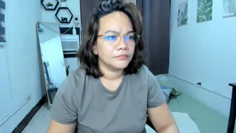 delightfulcurvy online show from August 10, 11:11 am