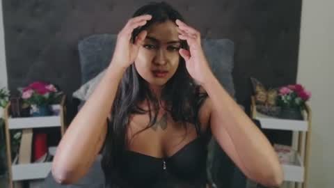 Delilah online show from September 8, 4:41 am